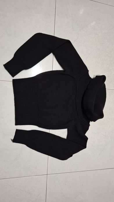 Camisola preta Bershka,  tam.  XS