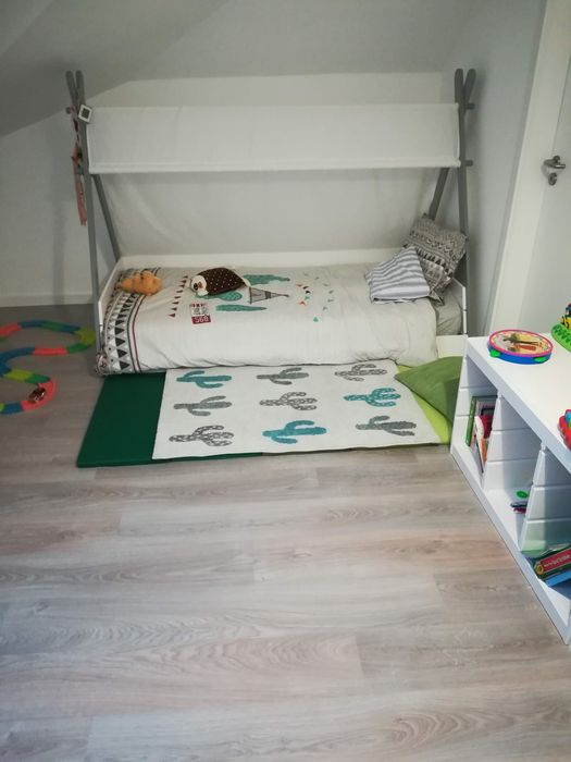 Cama de  Criança tibi com estrado