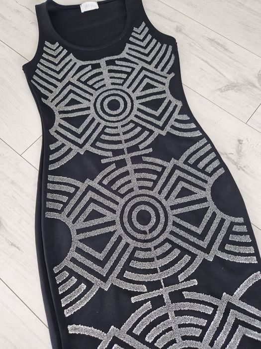 Sukienka cekinową sylwester bodycon mini