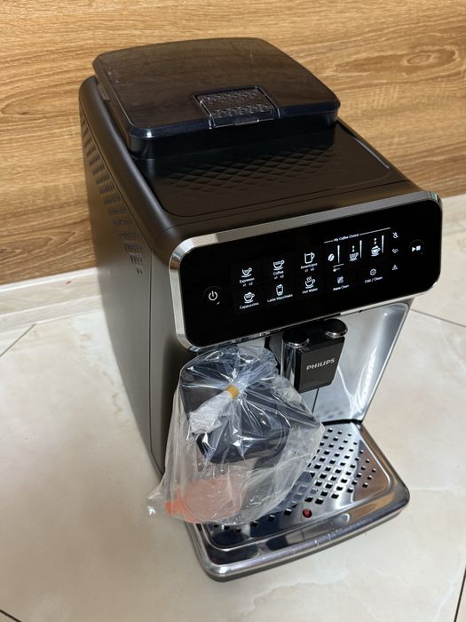 Кавоварка Кавомашина PHILIPS LatteGo Series 3200 з Гарантією !