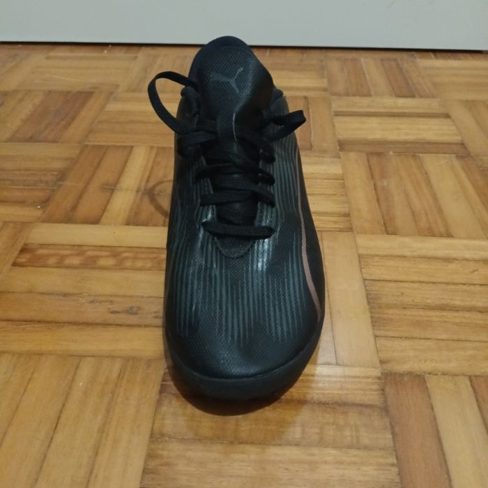 Chuteiras puma pretas