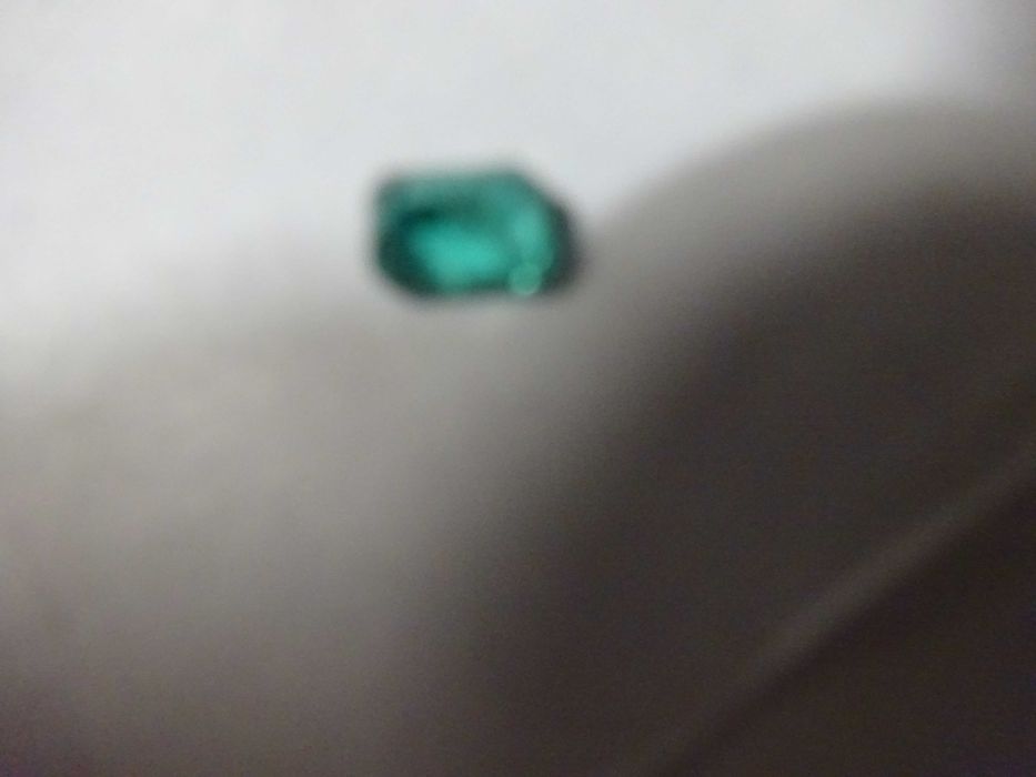 Pedra preciosa "Esmeralda"