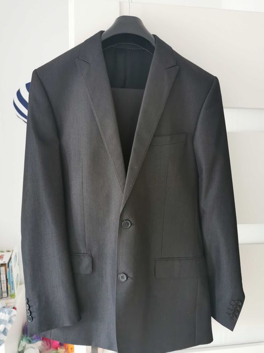 Garnitur męski firmy Crux