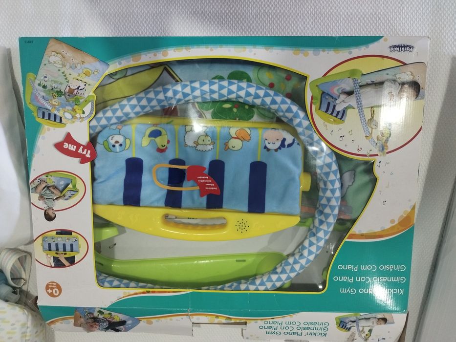 Brinquedo : tapete  de atividades com piano bebé