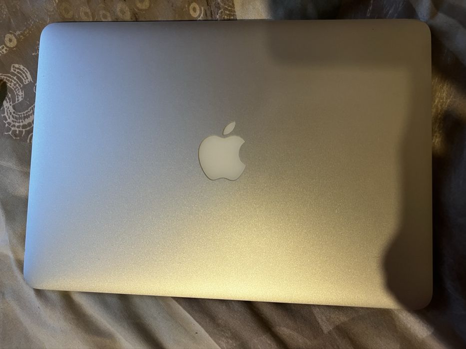 MacBook pro 13 8/256gb i5 a1502 100%акб