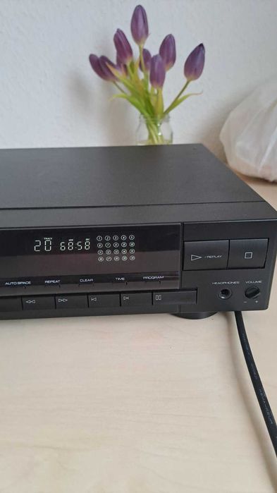 Grundig 360 програвач