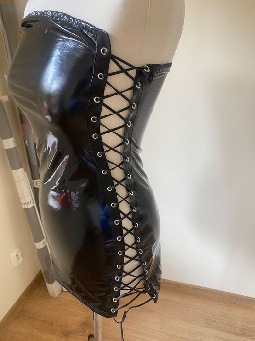 Sexy sukienka S z wiązaniami