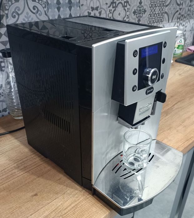 Ekspres ciśnieniowy do kawy DeLonghi Perfecta Cappuccino