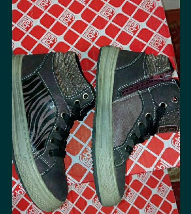 Весняні кросівки хайтопи високі демі демісезонні весна