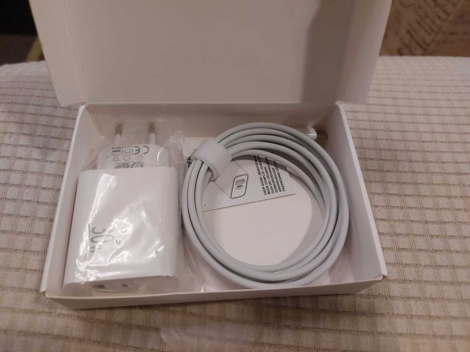 Google Pixel 8a NOVO + Capa + Carregador