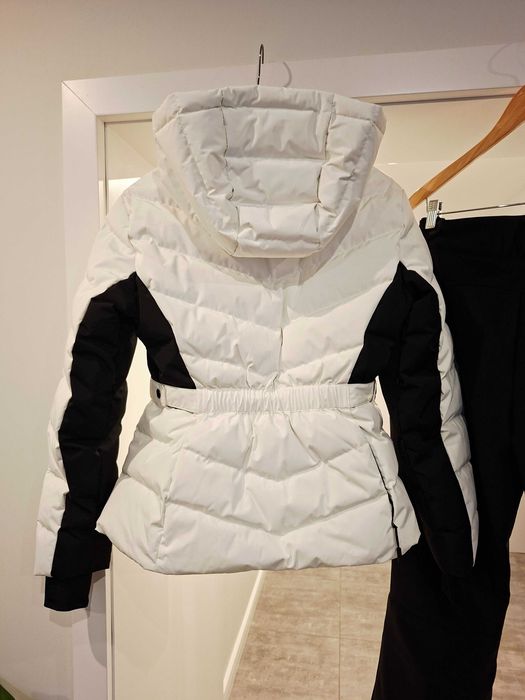 ZARA RECCO ホワイトフードジャケット S ZARA RECCO ホワイトフードジャケット S 【公式通販】