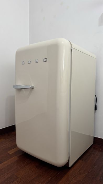 Frigorífico SMEG Retro Creme – Como Novo