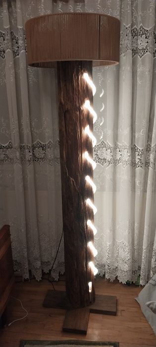 Торшер деревяний