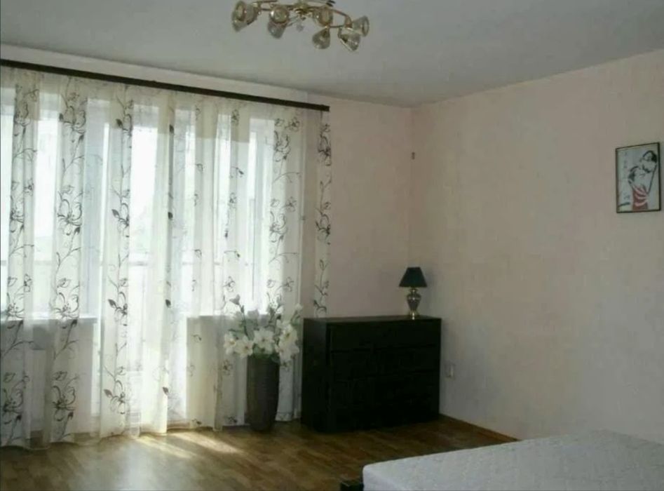 Простора 2 кімн. Цегляний будинок. Супер ціна!