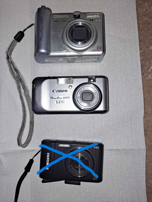 Dwa aparaty cyfrowe Canon