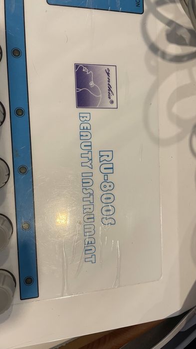 Maquina de electro estimulação