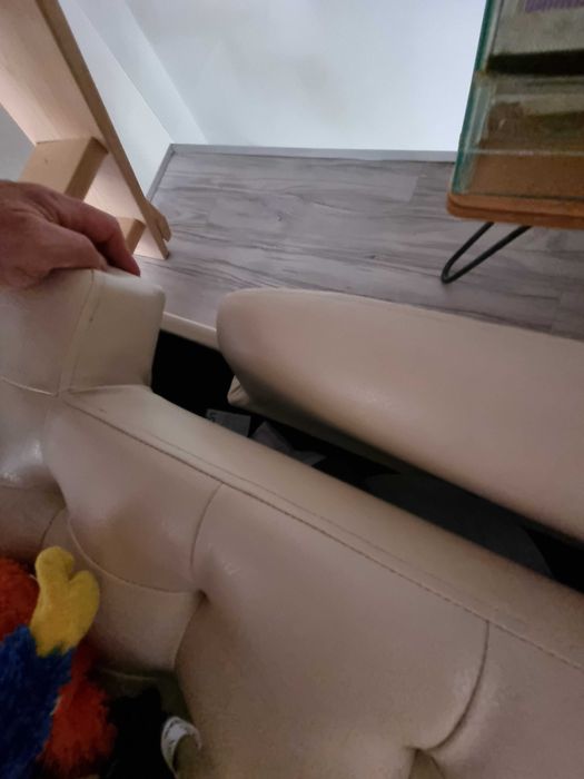 szezlong sofa ławka fryzjerska do poczekalni ze schowkiem kremowa