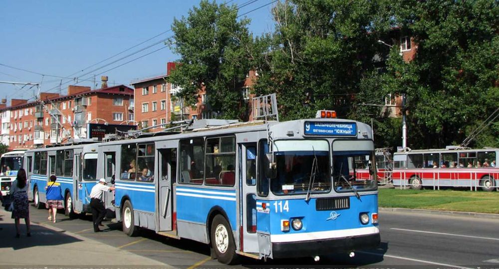 Троллейбус ЗИУ-9, 2 ед. СМЕ автоинформатор, свет фар, двери, штанги