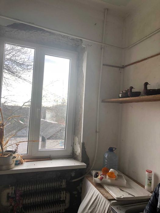 Срочно. Продам 2 комн. квартиру в п. Эсхар за 6500 у.е.