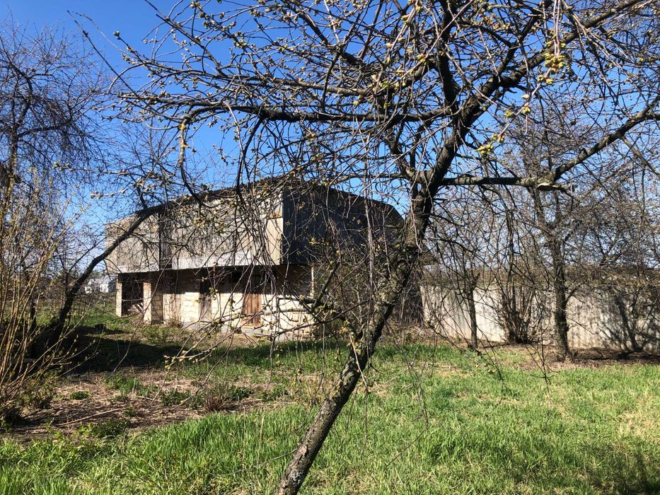 Продам будинок 80 км.від м.Києва смт.Брусилів (Водотиї)