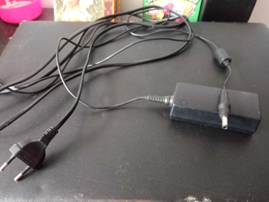 Carregador para Portátil Universal, Toshiba, Fujitsu,  ...64740122309890120