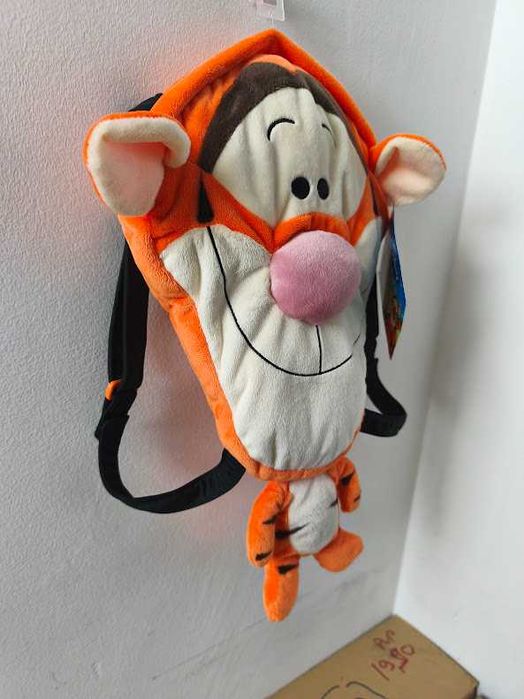 Mochila em peluche Tigre Winnie the Pooth Deluxe