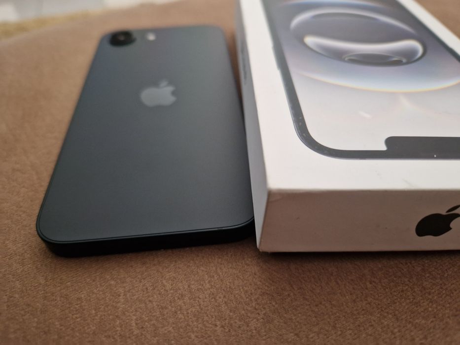 Iphone 16e preto
