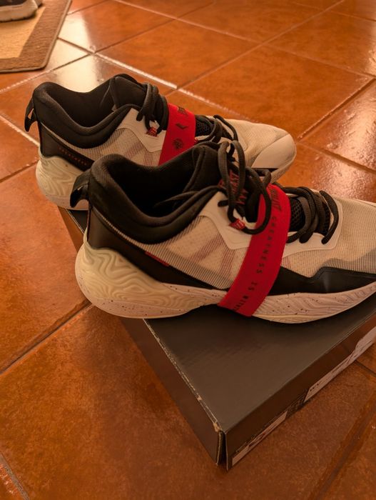 Sapatilhas Basquetebol Everlast Supreme Sn44