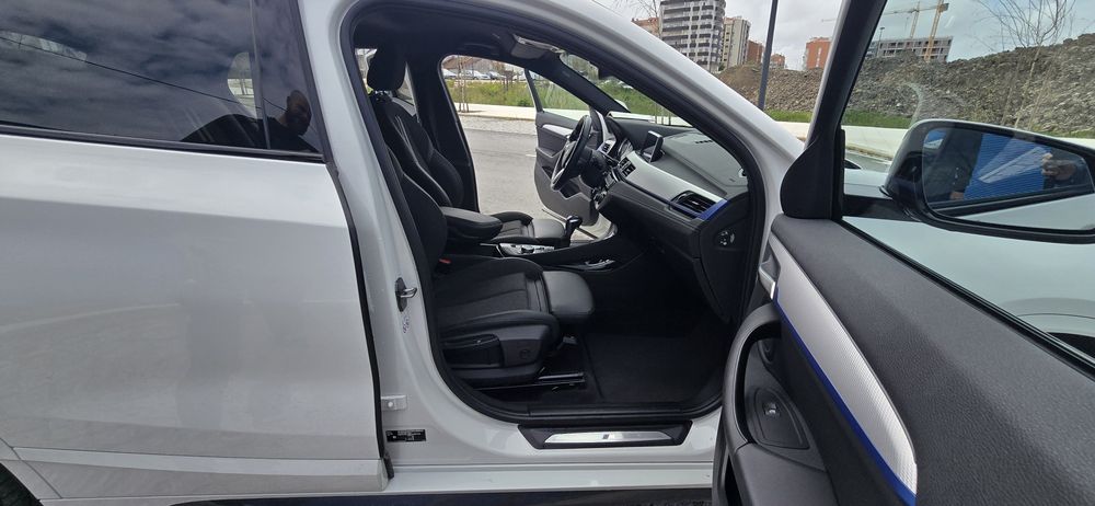 xDrive25e M Sport