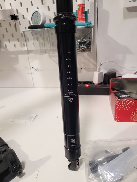 Sztyca regulowana z amortyzacją  JD Dropperpost YSP28 150 mm seat dropper