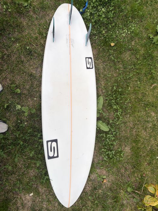 Prancha de surf 6’6 39.8L + Fato