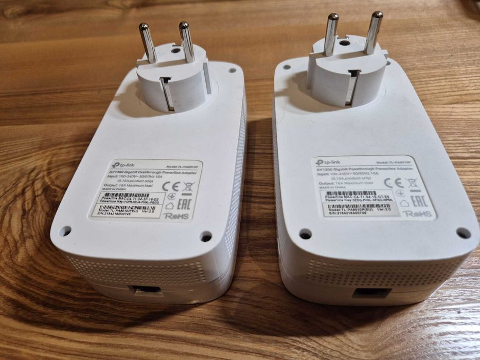 AV1300 powerline transmiter sieciowy