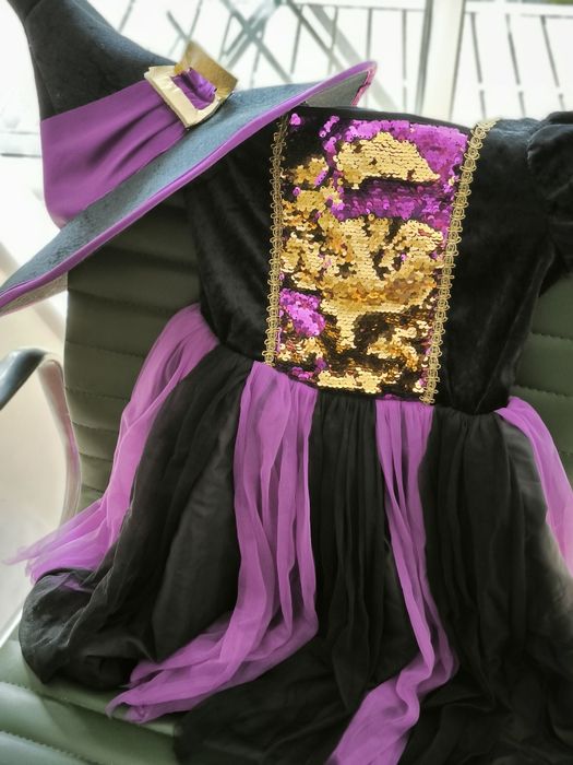 Vestido de bruxinha e chapéu Halloween