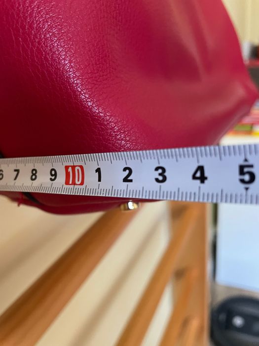 Mala Samsonite senhora vermelho de mão e tiracolo