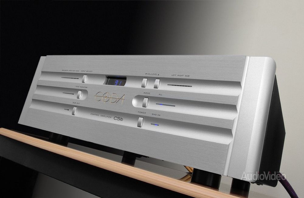 Топовый интегральный усилитель Coda CSiB