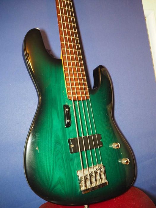 gitara basowa 5-strunowa Kamecki Custom Professional