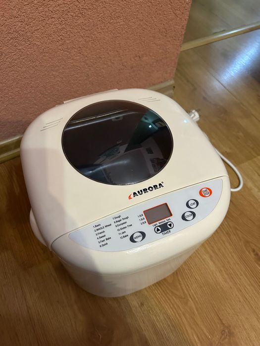 Хлібопіч Aurora AU 480