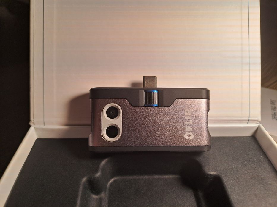 Kamera termowizyjna FLIR ONE PRO3