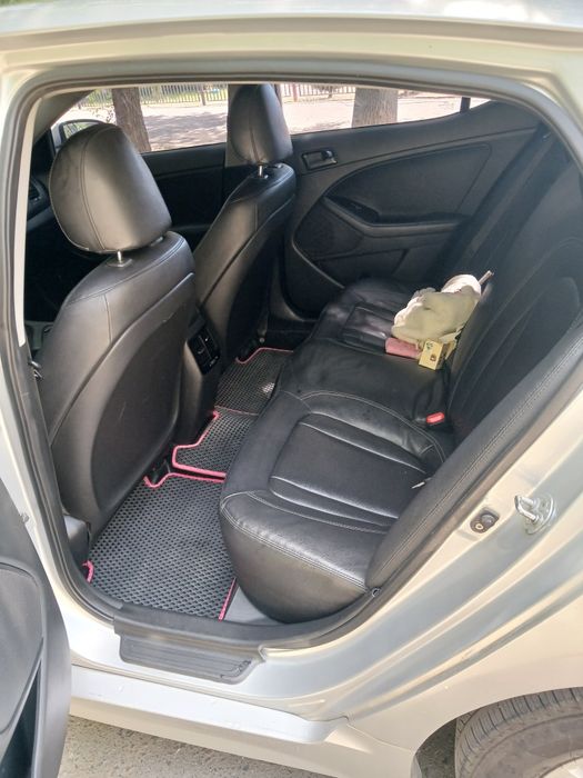 Продам КIA K5 2.0  газ АКПП