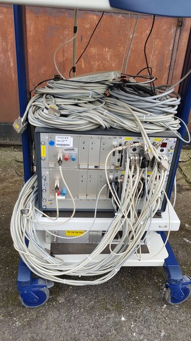 Komputer przemysłowy Thales KBS 110V Kapsch z modułami sterującymi