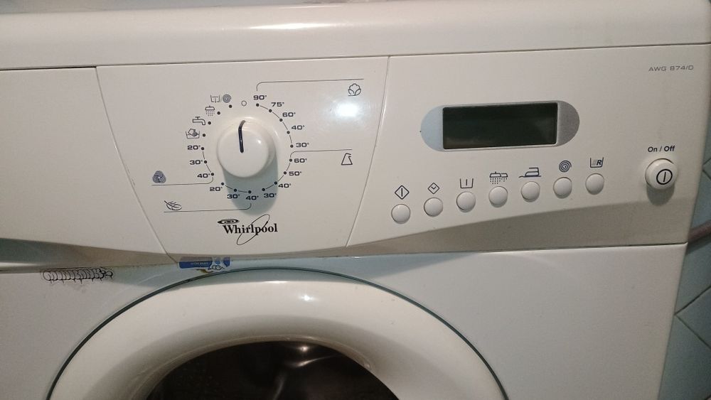 Пральна машина whirlpool AWG 874/D не працює злив води.