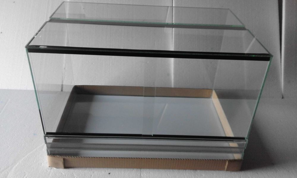 Terrarium 60x40x40 na gekona lamparciego lub węża. Producent.