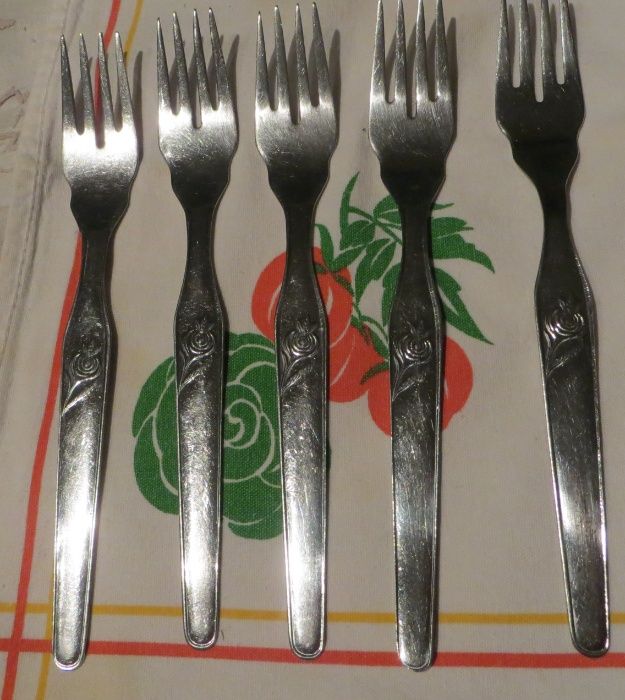 Talheres de mesa - 25 peças em inox - Como Novos