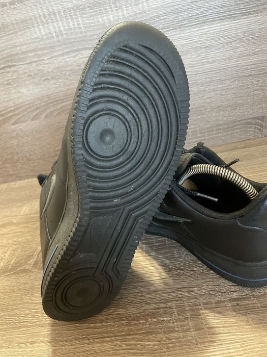 Продам кросівки Nike Air