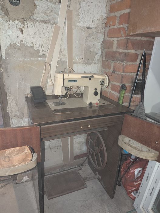 Maszyna do szycia Łucznik predom 466 Zemborzyce Podleśne • OLX.pl