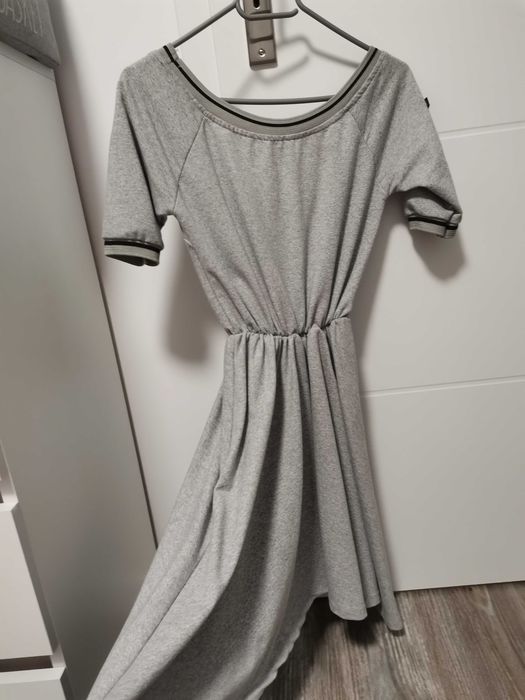 Modna sukienka S