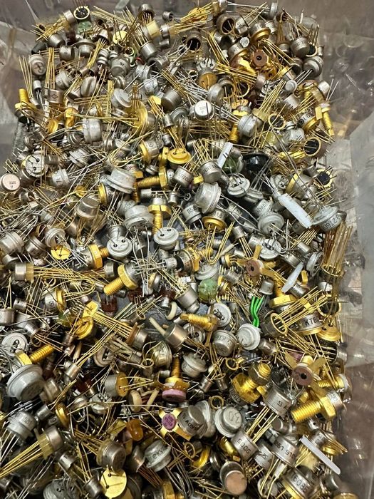 Скуп радиодетелей, плат, осцилографы, разьёмы