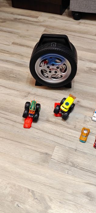 Машинки Hot wheels