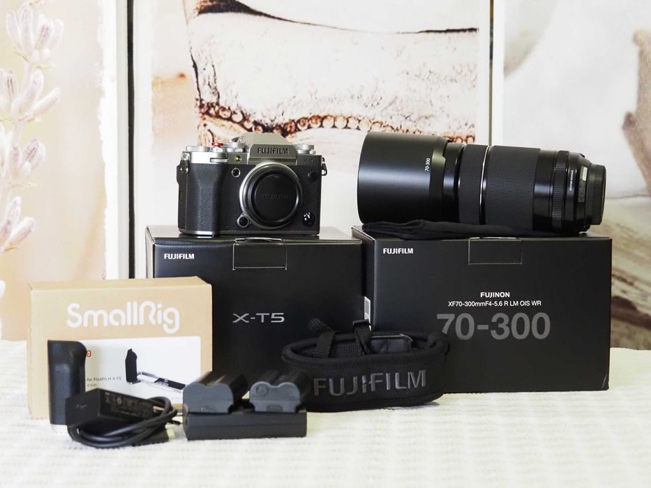 Fuji X-T5 - Fujifilm  X-T5 e  Objetiva XF 70x300mm - em Garantia + Ofertas