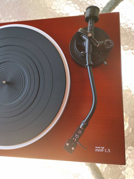 Gramofon Music Hall MMF-1.5 plus wkładka